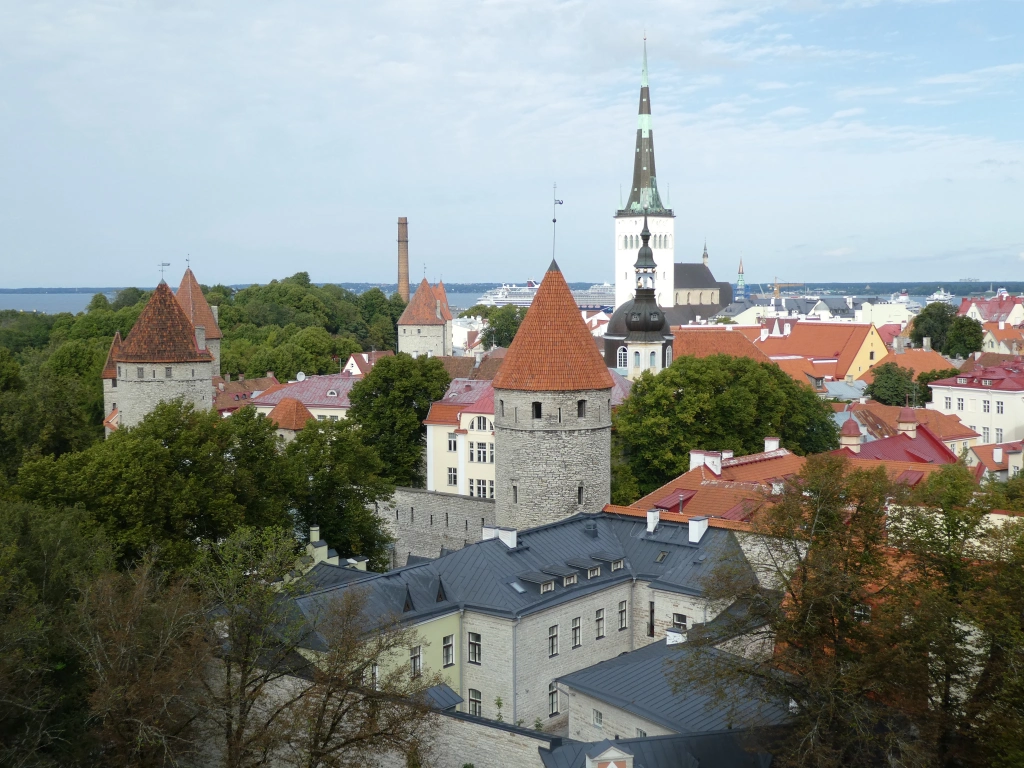 Tallinn: Travel Guide