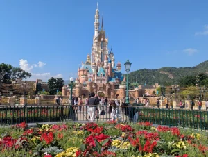 How to spend a day at Hong Kong Disneyland
