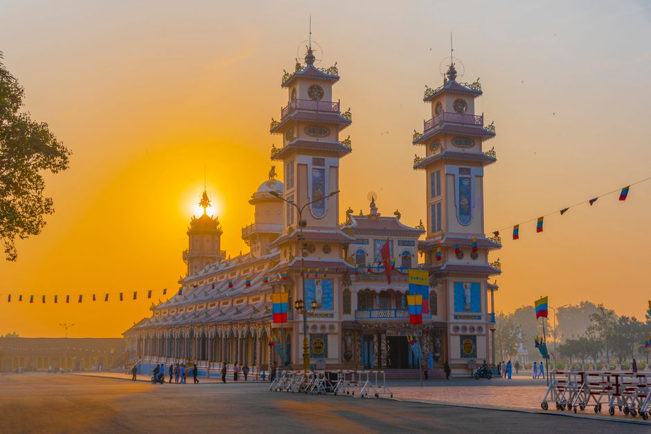 Asia Temple Mornings In February: Asia Temple Mornings: 5 Ways to Beat February Crowds
