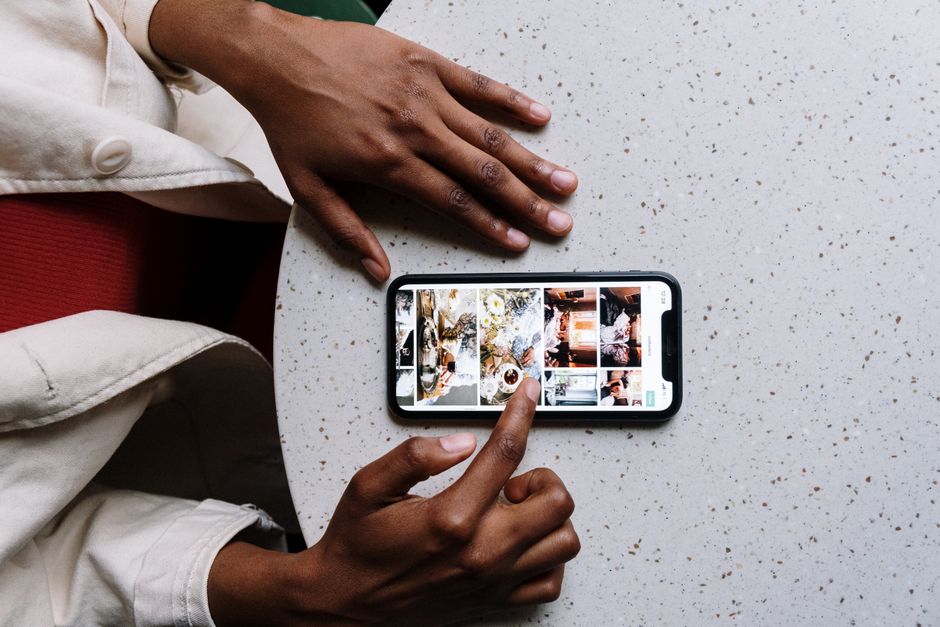 Travel Apps Examples: 7 That Saved Me on the Road