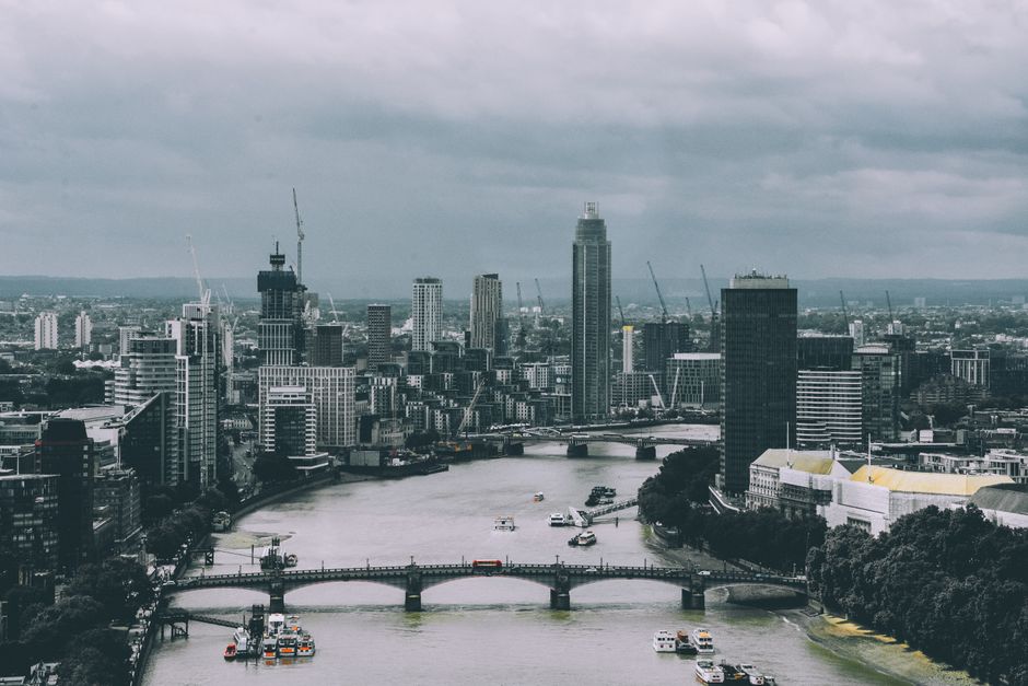 Breathtaking view of London's skyline featuring the River Thames, capturing iconic buildings and urban scenery.